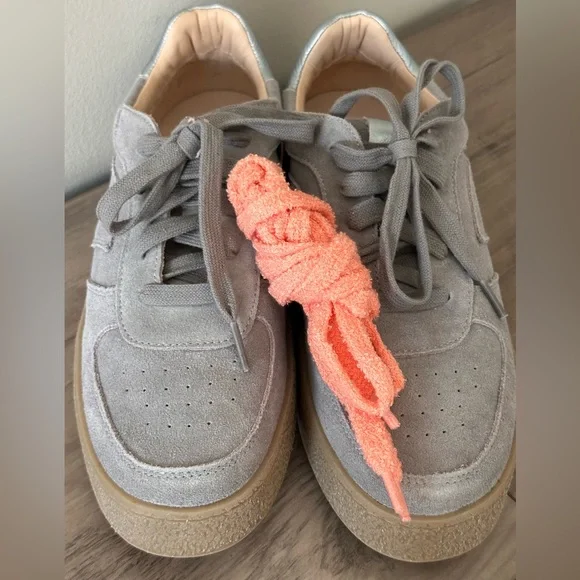 Steve Madden sneakers New in Box size 9 - Picture 4 of 10